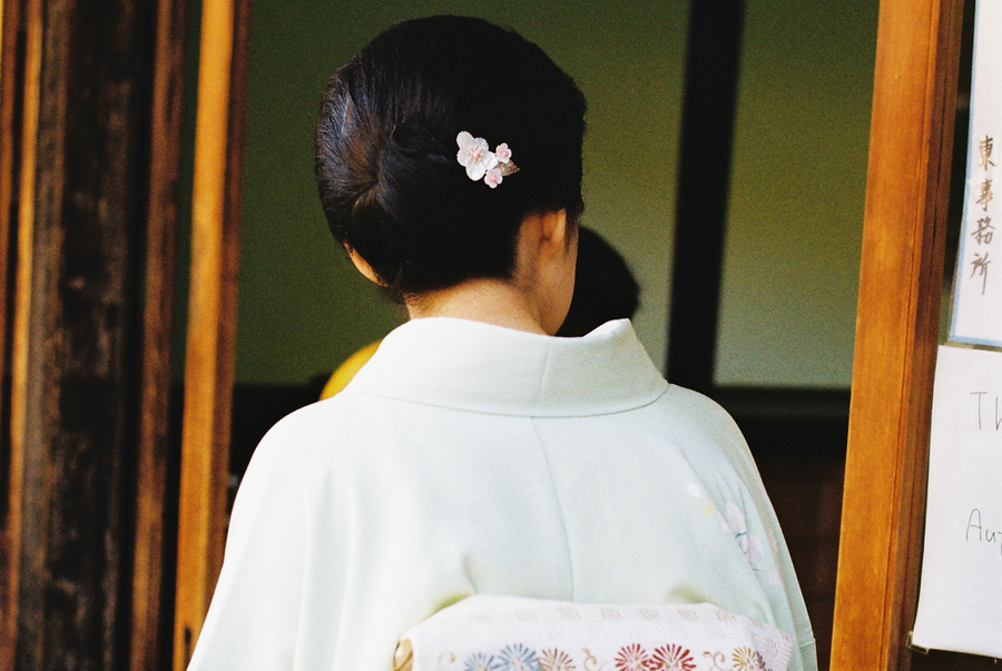 Of Skin and Light: Paloma Saint Léger